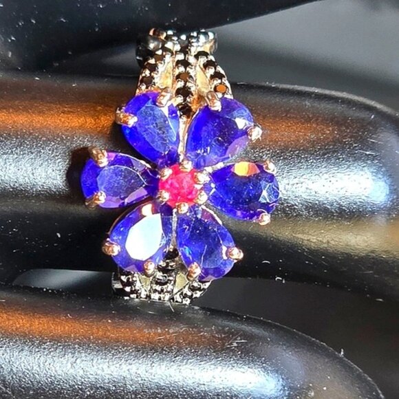 925 Sterling Silver Jewelry Set ( Earrings/ Ring 7.5) with Sapphire & Ruby Gems - Picture 4 of 12